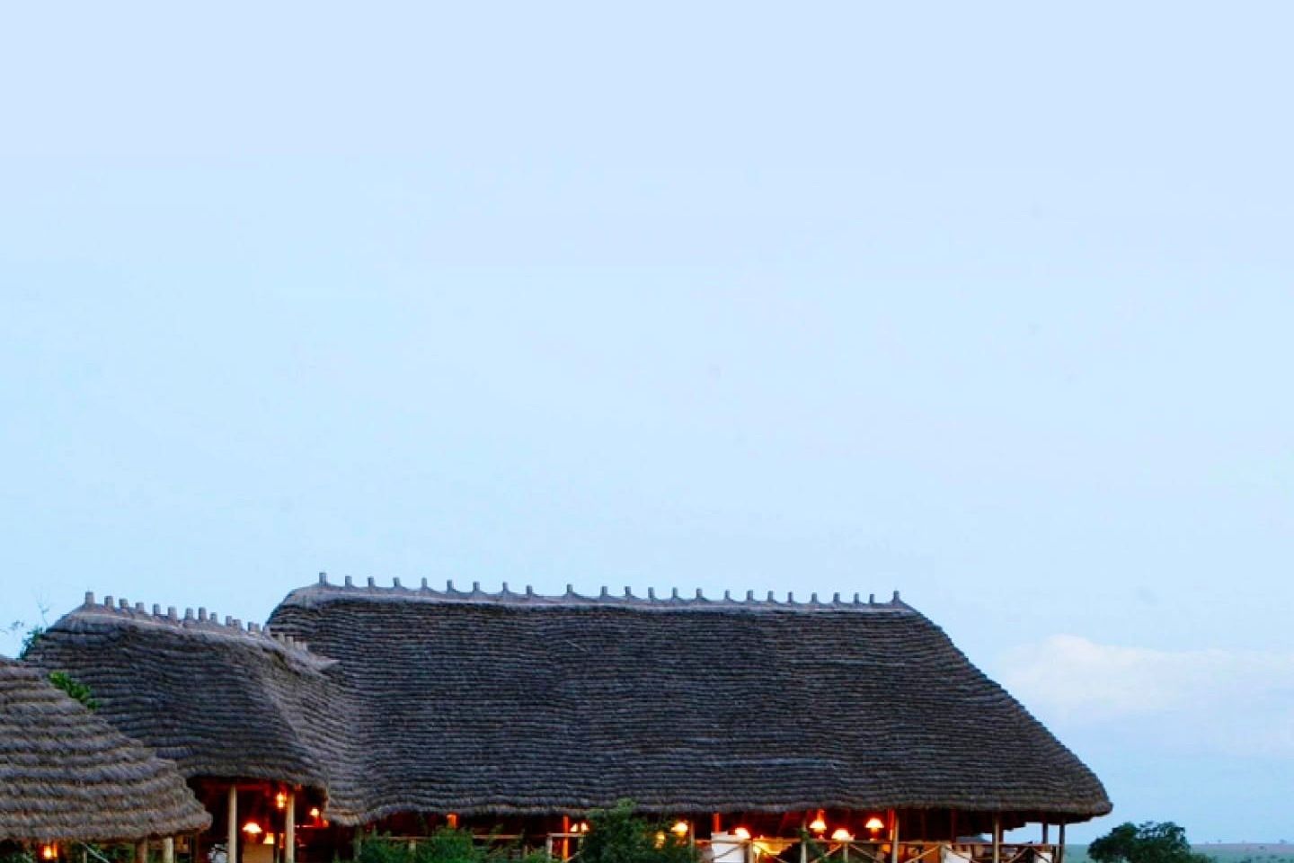 Apoka Safaris Lodge