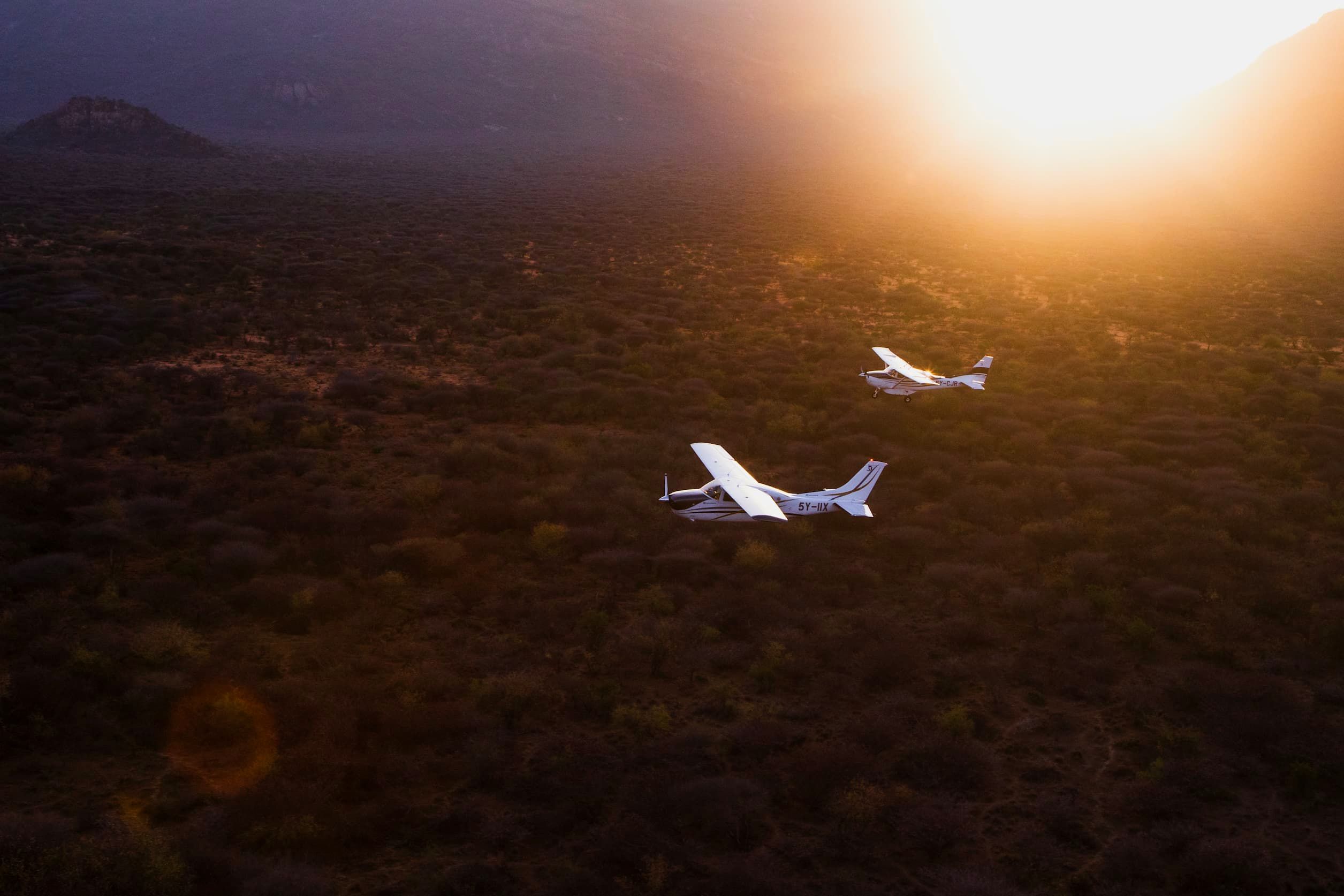 Scenic Fixed-Wing Flights — A Breathtaking Safari from the Skies